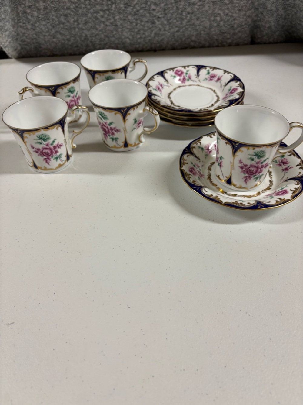 4 Haengnamsa 1942 ultra fine porcelain cups and saucers